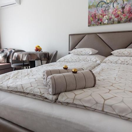 Aliz Apartman ミシュコルツ エクステリア 写真